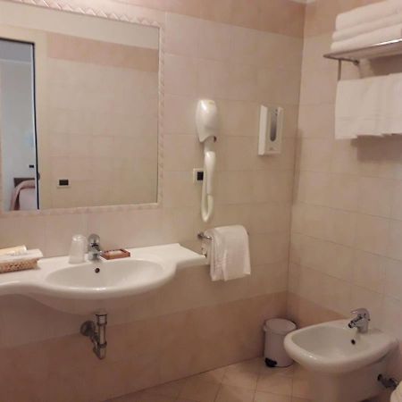 Albergo Ristorante Campanile Azzurro Villafranca Padovana 外观 照片