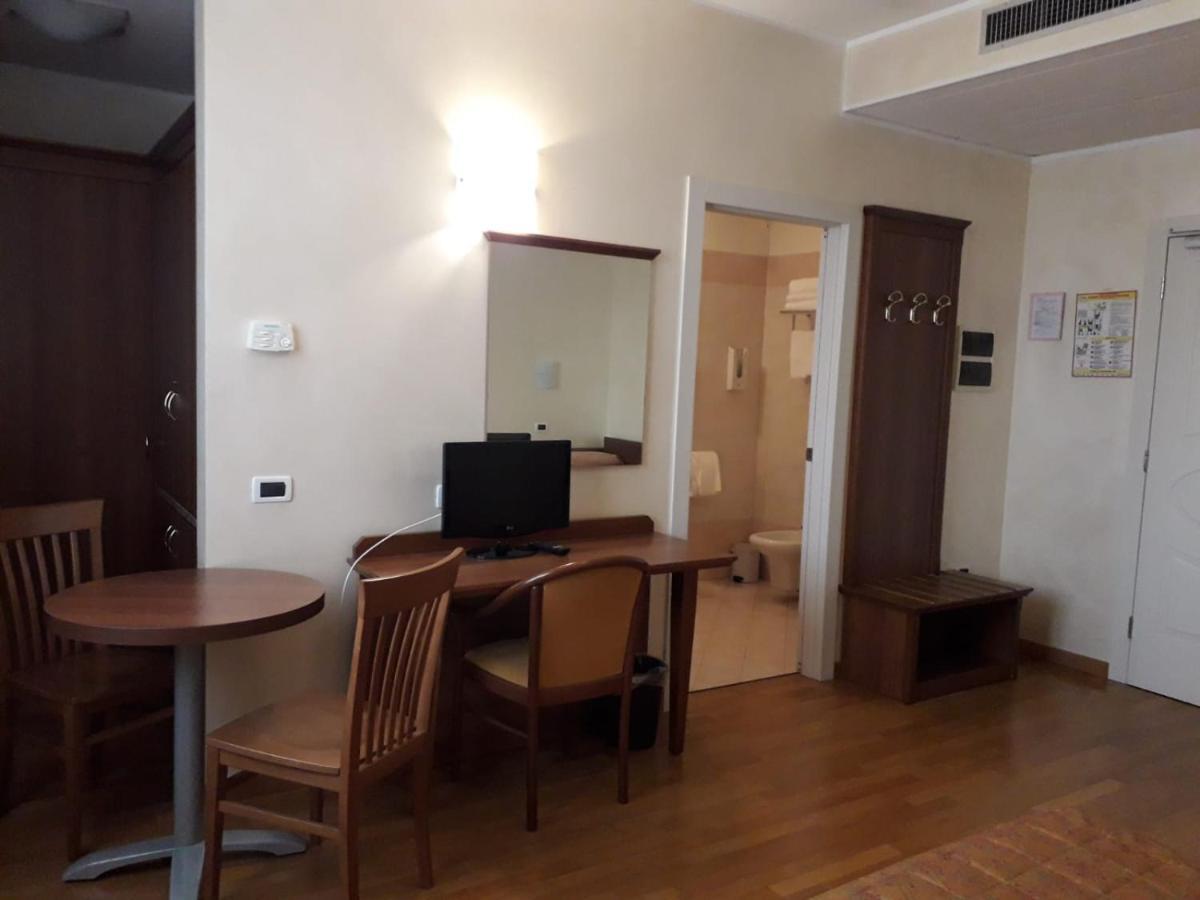 Albergo Ristorante Campanile Azzurro Villafranca Padovana 外观 照片